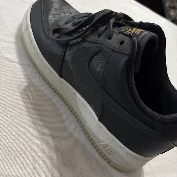 WMNS NIKE AIR FORCE 1 07 LX ANTHRACITE-ANTHRACITE SZ 8.5 [898889-005] - Picture 6 of 8